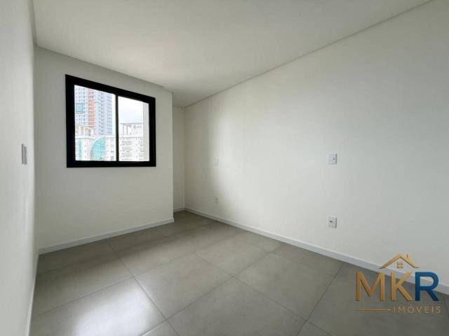 Apartamento para Venda em Itapema - 4