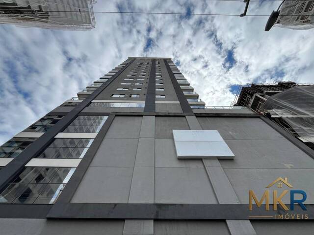 Venda em Morretes - Itapema