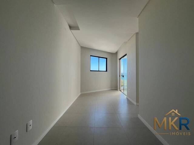 Apartamento para Venda em Itapema - 2