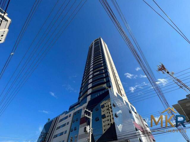 Venda em Meia Praia - Itapema