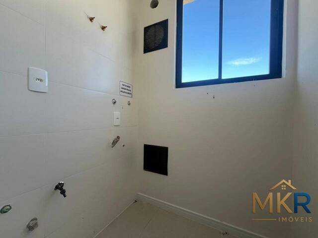 Apartamento para Venda em Itapema - 4