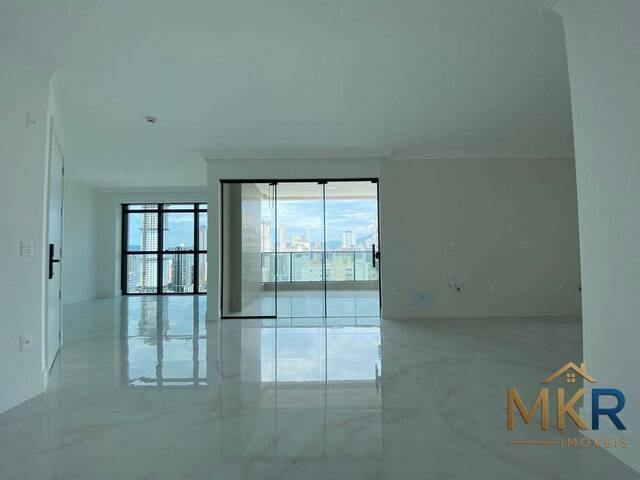 #M1393 - Apartamento para Venda em Itapema - SC