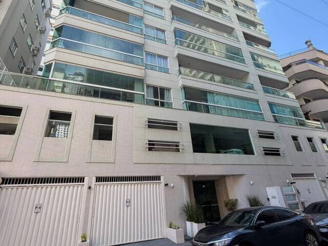 Venda em Meia Praia - Itapema