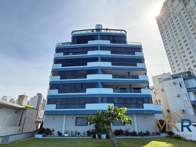 Venda em Meia Praia - Itapema