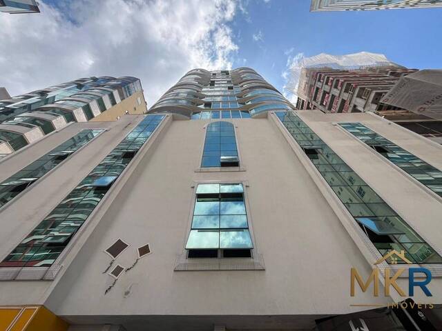 Venda em Meia Praia - Itapema