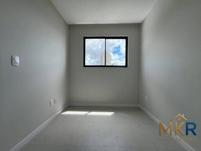 Apartamento para Venda em Itapema - 4