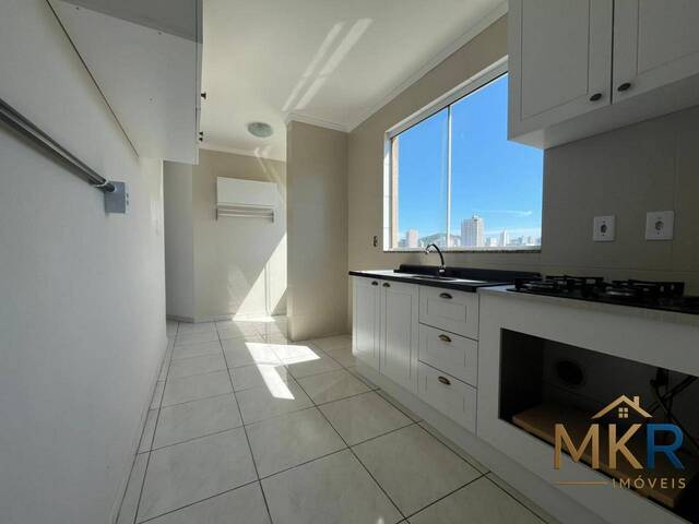 Apartamento para Venda em Itapema - 4