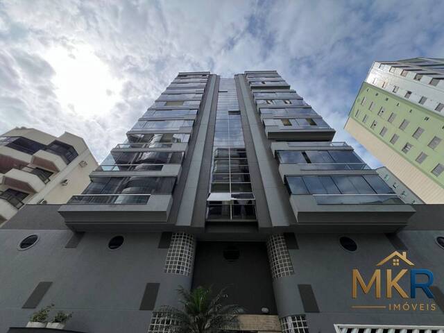 Venda em Meia Praia - Itapema