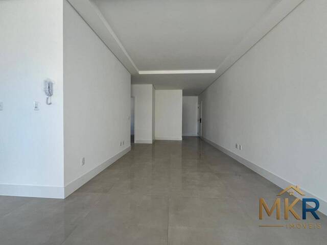 Apartamento para Venda em Itapema - 4