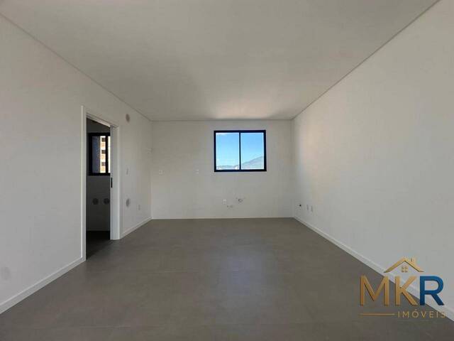 Apartamento para Venda em Itapema - 4