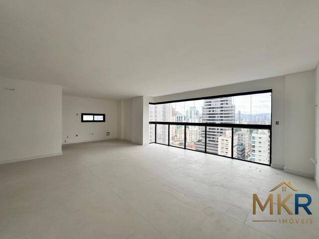Apartamento para Venda em Itapema - 4
