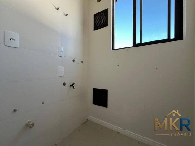 Apartamento para Venda em Itapema - 5
