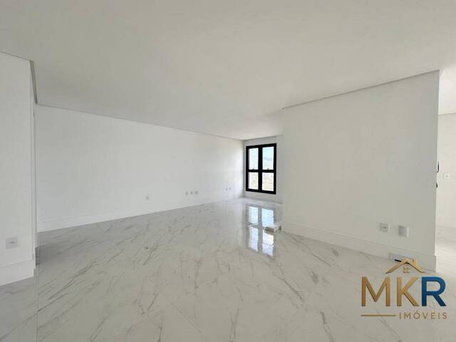 Apartamento para Venda em Itapema - 3