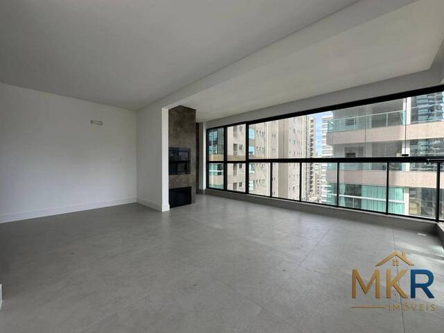 Apartamento para Venda em Itapema - 5