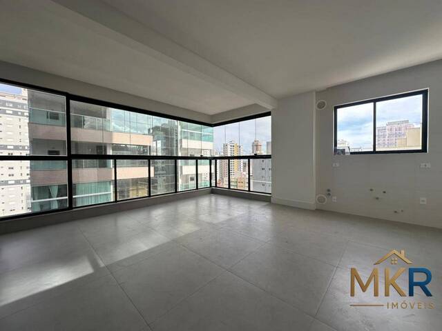 Apartamento para Venda em Itapema - 3