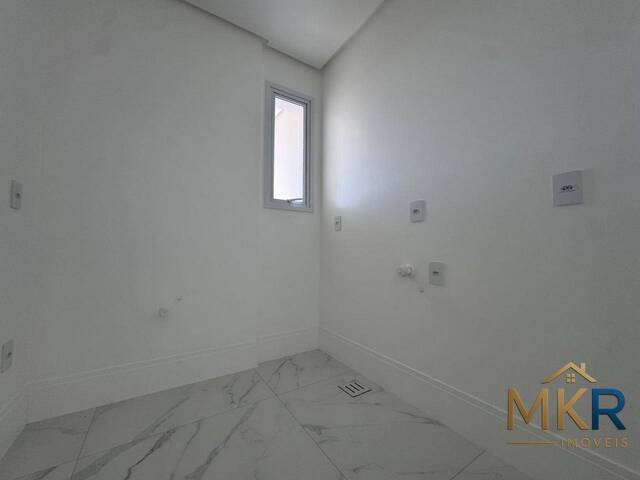 Apartamento para Venda em Itapema - 5