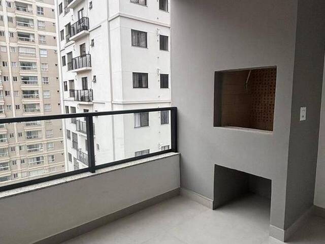 Apartamento para Venda em Itapema - 2