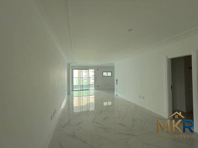 #M1612 - Apartamento para Venda em Itapema - SC