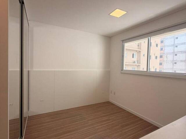 Apartamento para Venda em Itapema - 5