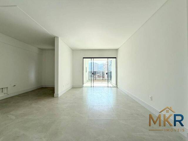 Apartamento para Venda em Itapema - 4