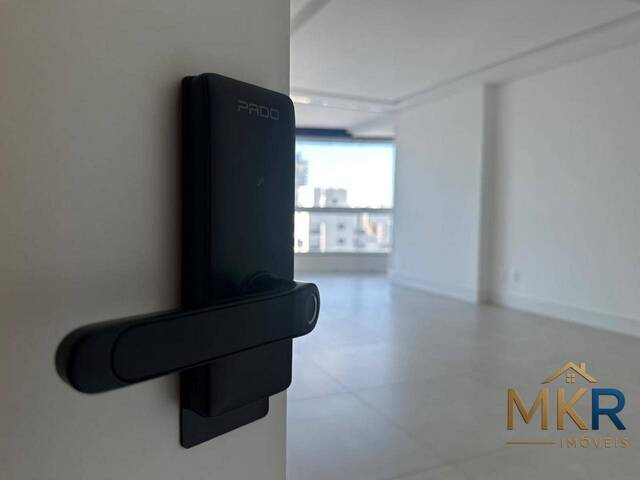 Apartamento para Venda em Itapema - 4
