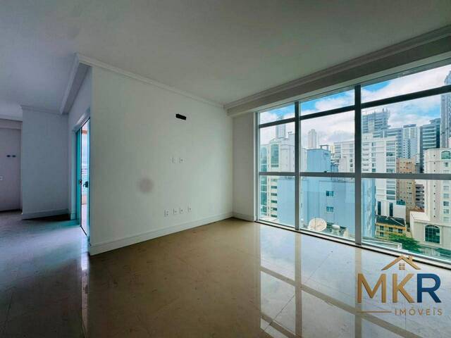 Apartamento para Venda em Itapema - 4