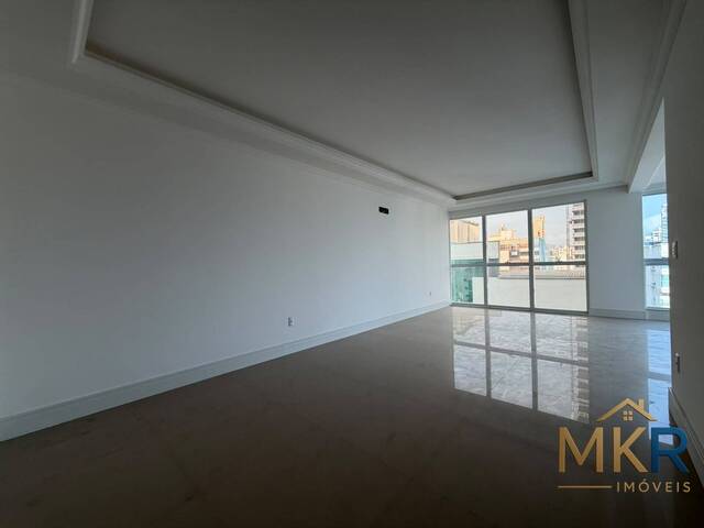 Apartamento para Venda em Itapema - 4