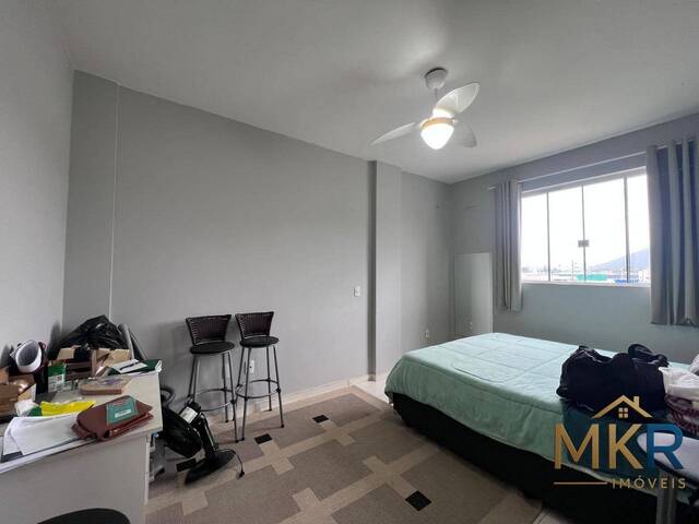 Apartamento para Venda em Itapema - 4
