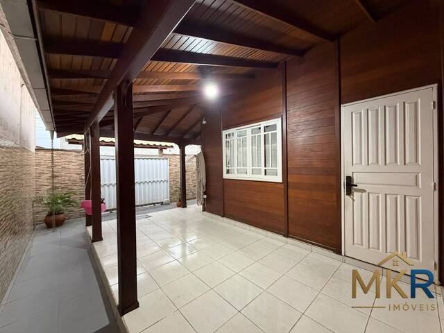 Casa para Venda em Itapema - 4