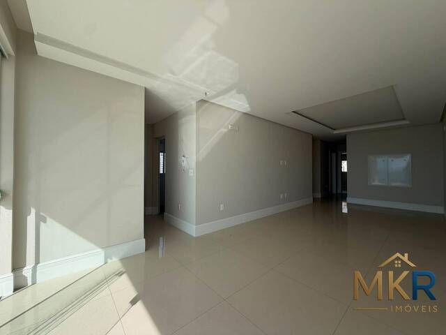 Apartamento para Venda em Itapema - 3