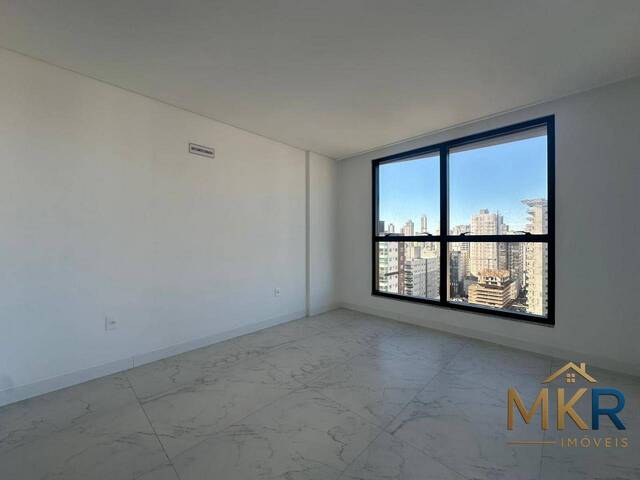 Apartamento para Venda em Itapema - 2