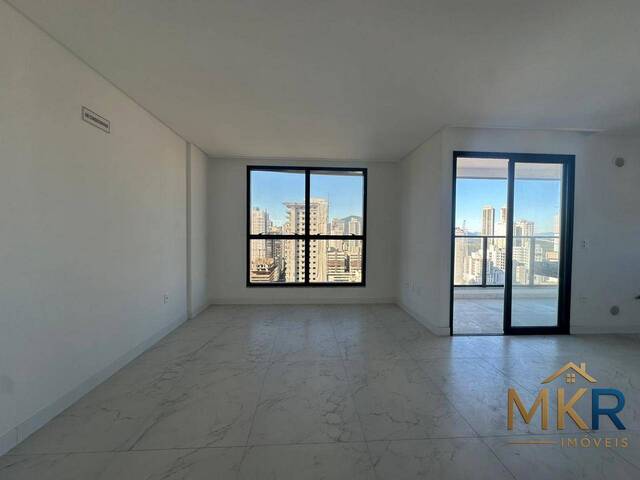 Apartamento para Venda em Itapema - 3