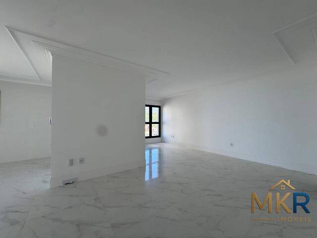 Apartamento para Venda em Itapema - 2
