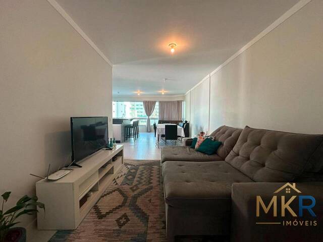 Apartamento para Venda em Itapema - 3