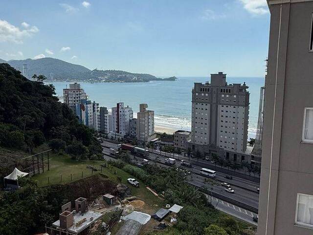 Apartamento para Venda em Itapema - 4