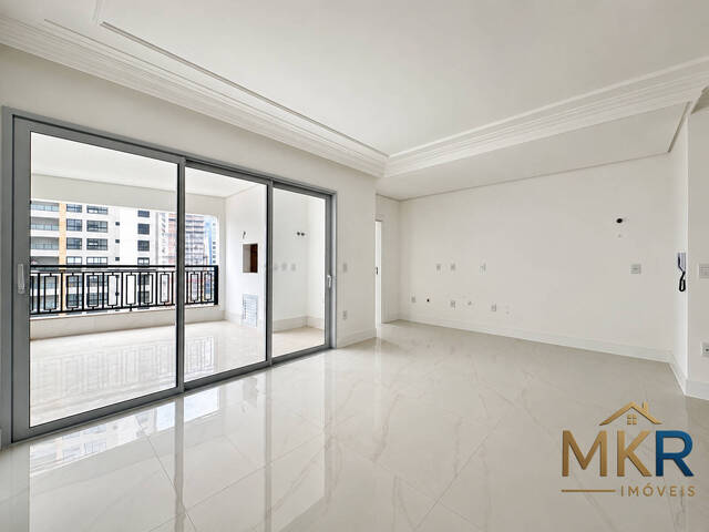 Apartamento para Venda em Itapema - 4