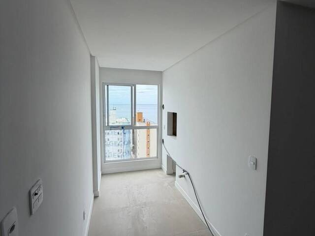 Apartamento para Venda em Itapema - 5