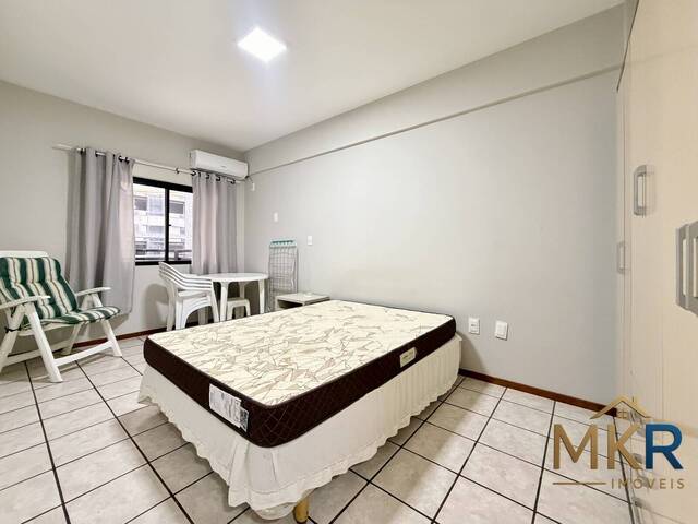 Apartamento para Venda em Itapema - 5
