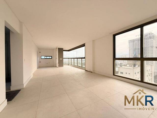 #M1867 - Apartamento para Venda em Itapema - SC