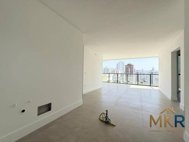 #M1909 - Apartamento para Venda em Itapema - SC