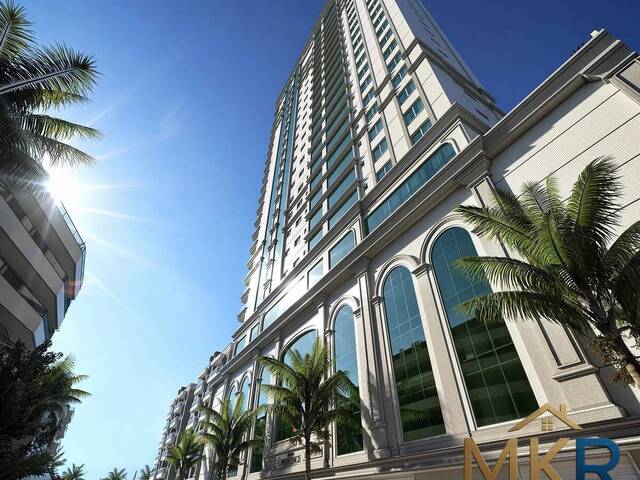 Venda em Meia Praia - Itapema